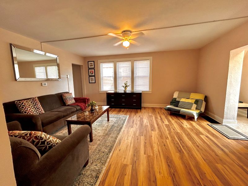 roommates in Overland Entire Place 2Bed.1.5Bath - cirtru.com