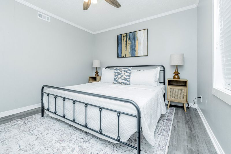 Charming Montgomery Oasis with Huge Backyard! (id. 7804)