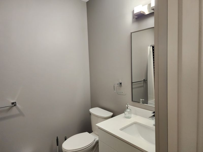 Private Room in 2Bed.1.5Bath
