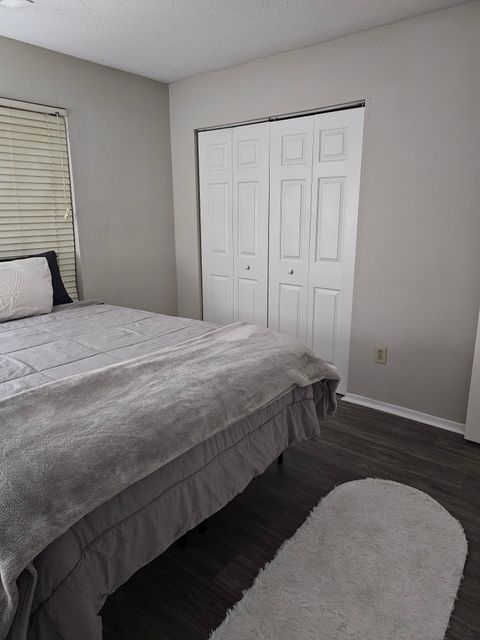 Private Room in 3Bed.2Bath