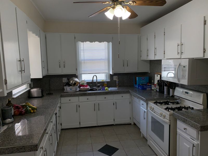 roommates in Medford Private Room in 5Bed.3Bath - cirtru.com