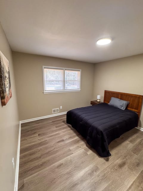 roommates in Undisclosed, Decatur, GA 30035 GOLD STAR LISTING  Fully Renovated  & Ready for You! Enjoy a Big Yard & Nearby Public Transit . (id. 1183) - cirtru.com