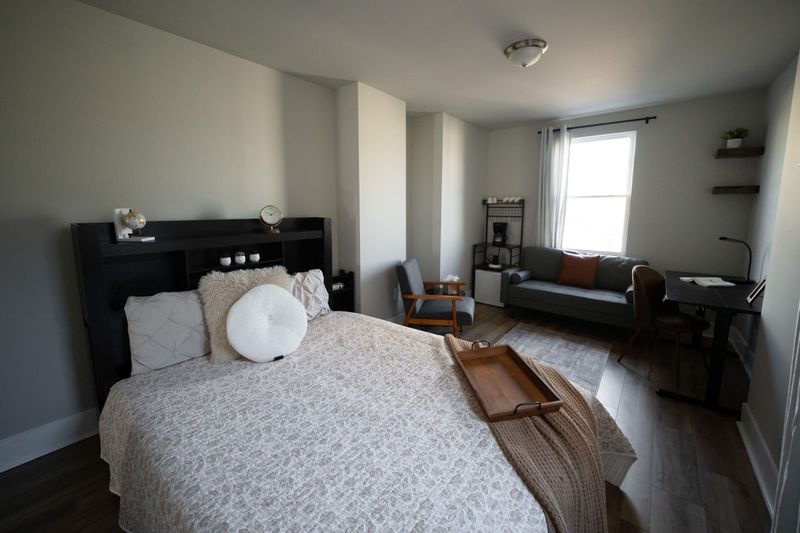 roommates in Undisclosed, Baltimore, MD 21205 Top-Rated Host |  Renovated Baltimore Townhouse w/ Premium In-Room Features – Near Eager Park & Hopkins (id. 15716) - cirtru.com