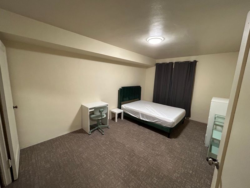 roommates in Eugene Private Room in 2Bed.1Bath - cirtru.com