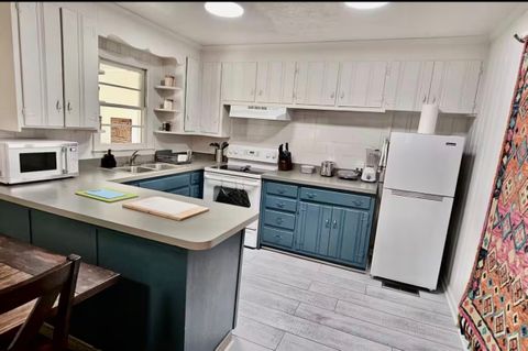 Entire Place 2Bed.1Bath