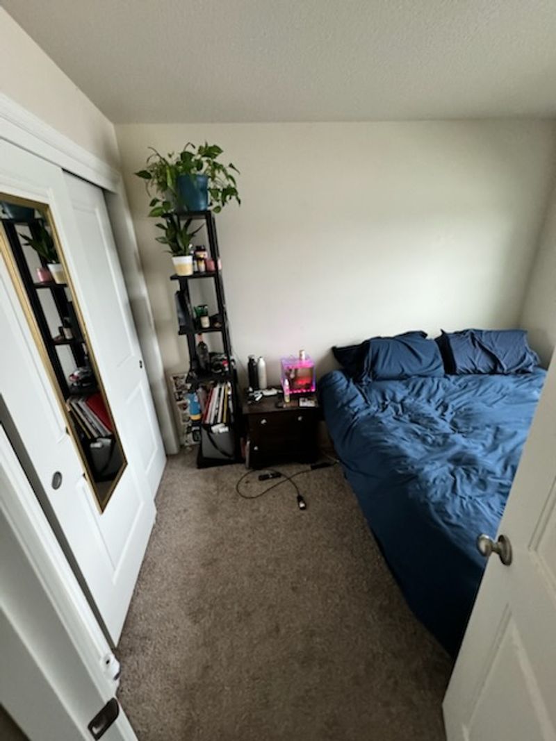 roommates in Aloha Shared Room in 4Bed.3Bath - cirtru.com