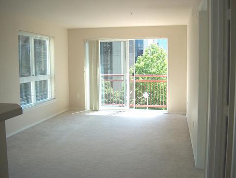 roommates in Seattle Roommate required for living room - cirtru.com