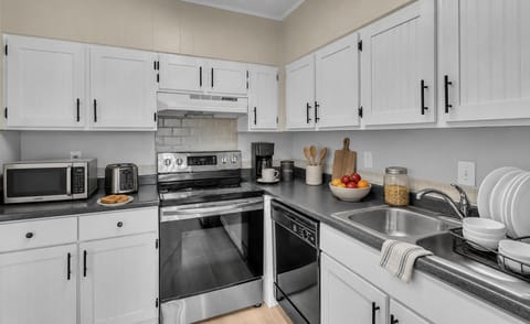 Private Room in 2Bed.2Bath