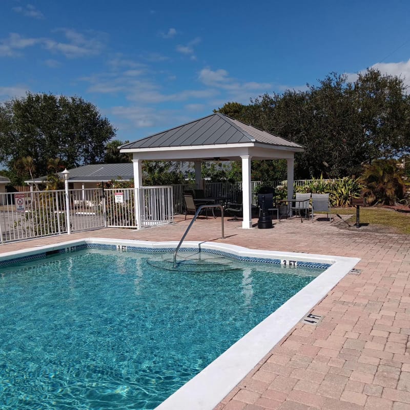 roommates in Undisclosed, Fort Pierce, FL 34946 Fort Pierce fountains motel , gated with pool! (id. 34545) - cirtru.com