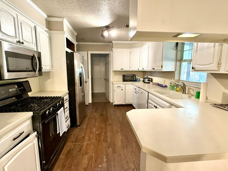 roommates in Undisclosed, Sand Springs, OK 74063 Sand Springs House with 6 bedrooms (id. 9618) - cirtru.com