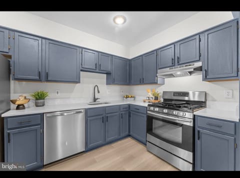 Shared Room in 3Bed.4Bath