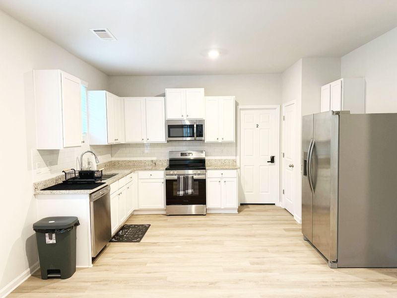 roommates in Undisclosed, Covington, GA 30016 Modern Covington Co-Living |  Built 2024  Secure, Furnished Rooms  + Living Room  Utilities + Wi-Fi |  Near Transit | Top-Rated Host!   w/ WiFi , Kitchen , Laundry , Parking   – Peaceful   Stylish , Move-In Ready (id. 13910) - cirtru.com