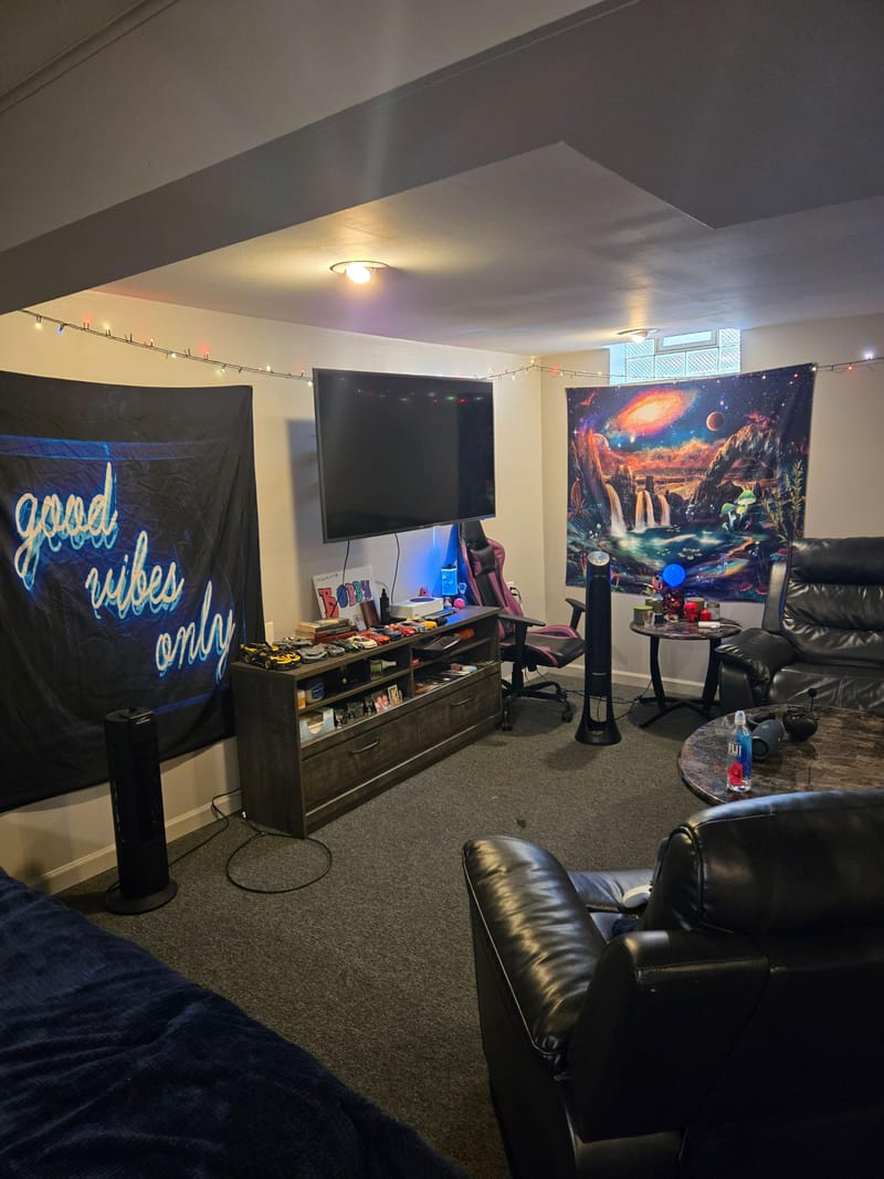 roommates in Undisclosed, Royal Oak, MI 48073 Montrose B&B (id. 40610) - cirtru.com