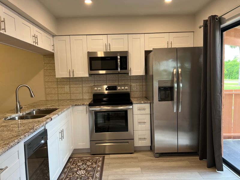 roommates in North Fort Myers Entire Place 2Bed.2Bath - cirtru.com