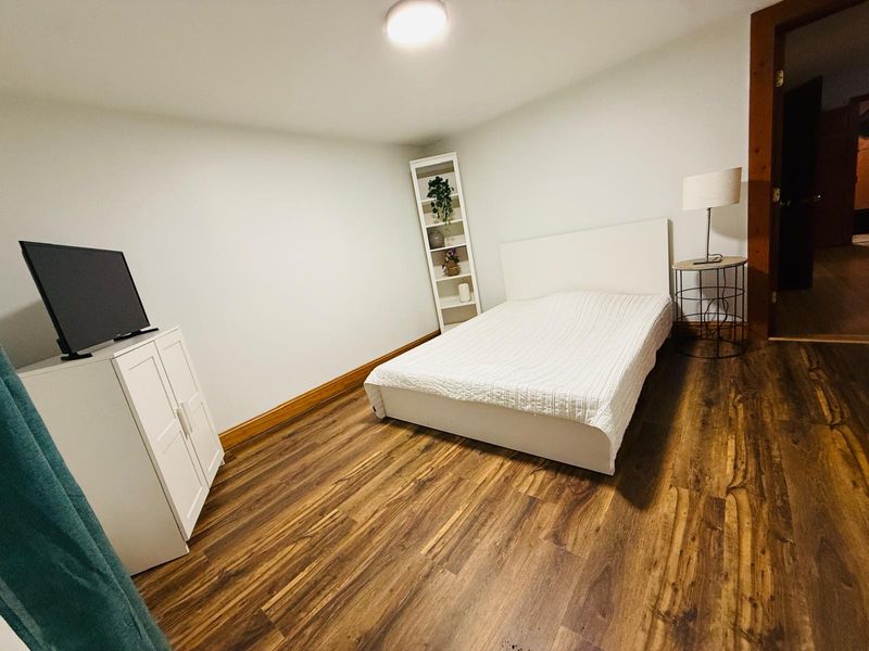 roommates in Westfield Private Room in 5Bed.1Bath - cirtru.com