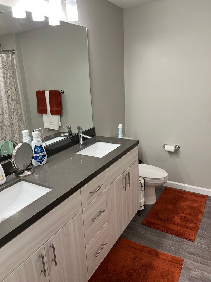roommates in Sparks Private Room in 2Bed.2Bath - cirtru.com