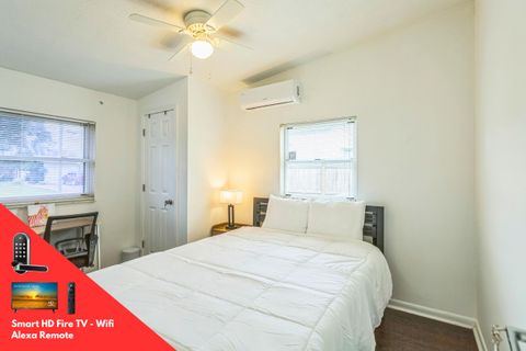 No move in fee | distance to grocery store | Bi-weekly cleaning included  | Smart-lock room | Personal Mini-Fridge | Fast  | Washer & Dryer | Individual parking spot (id. 10186)