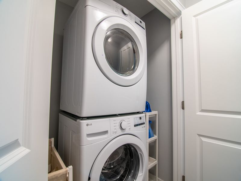 roommates in Detroit Private Room in 2Bed.2.5Bath - cirtru.com