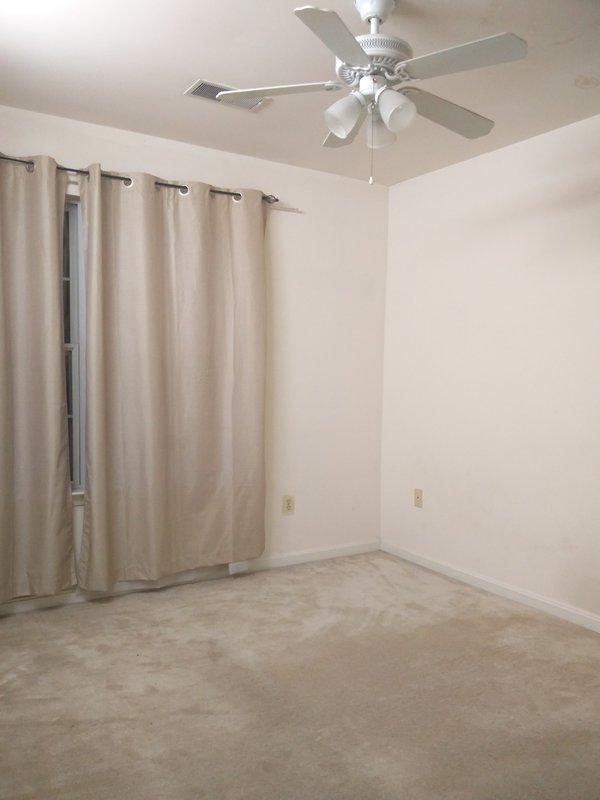 Private Room in 3Bed.3Bath