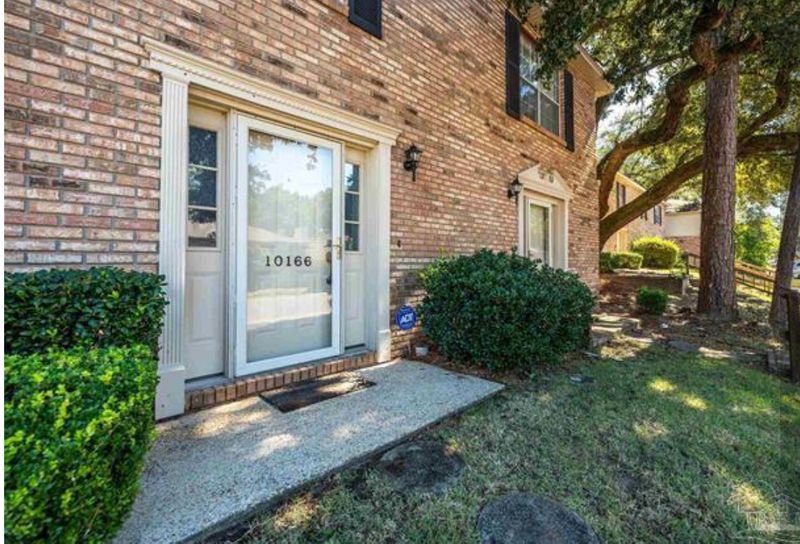 roommates in Pensacola Entire Place 2Bed.1.5Bath - cirtru.com