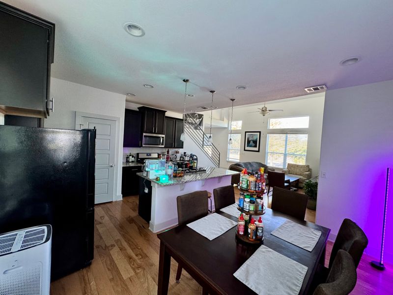 roommates in Austin Private Room in 2Bed.2.5Bath - cirtru.com