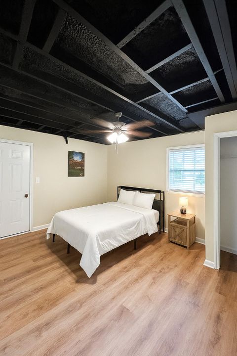roommates in Undisclosed, Decatur, GA 30035 GOLD STAR ROOM FOR RENT IN DECATUR WITH TOP HOST! (id. 16637) - cirtru.com