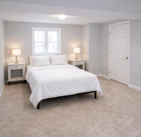 Capitol Heights Home, a 8 minute walk to transit stop Suffolk Av & Brooke Rd (id. 31839)