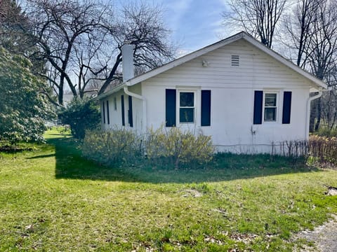 roommates in Great Meadows Entire Place 1Bed.1Bath - cirtru.com