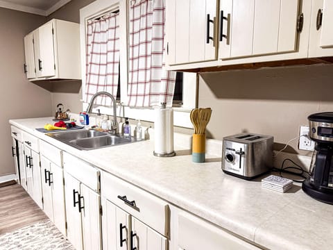 Fully Furnished Loganville Rooms | TV & Mini Fridge Included (id. 35661)