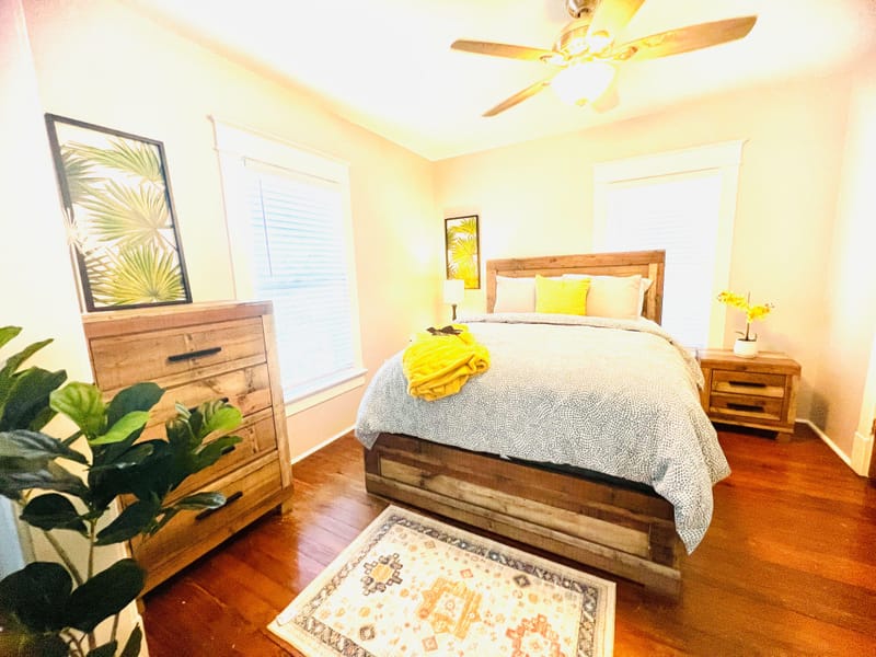 roommates in Undisclosed, Kansas City, MO 64111 Cozy Sanctuary in Wesport (id. 16619) - cirtru.com