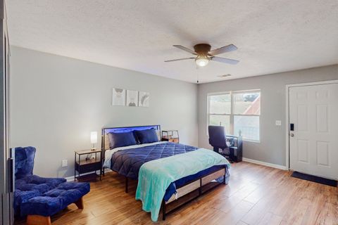 Spacious & Stylish Home | Quiet Cul-de-Sac Living  No Move-In Fee |  3 Spacious Bedrooms with TVs  Free Wi-Fi |  Monthly Cleanings Included  Grocery Store Just 1 Mile Away |  Minutes to Downtown Douglasville (id. 12685)