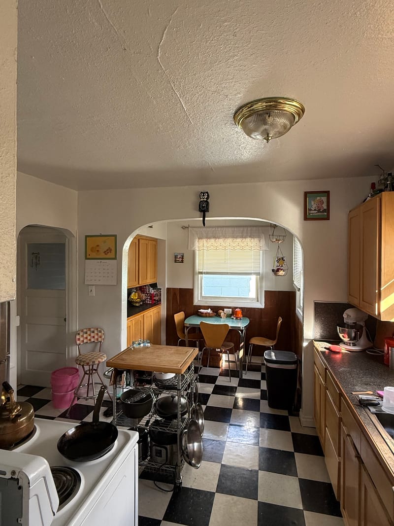Private Room in 3Bed.1Bath