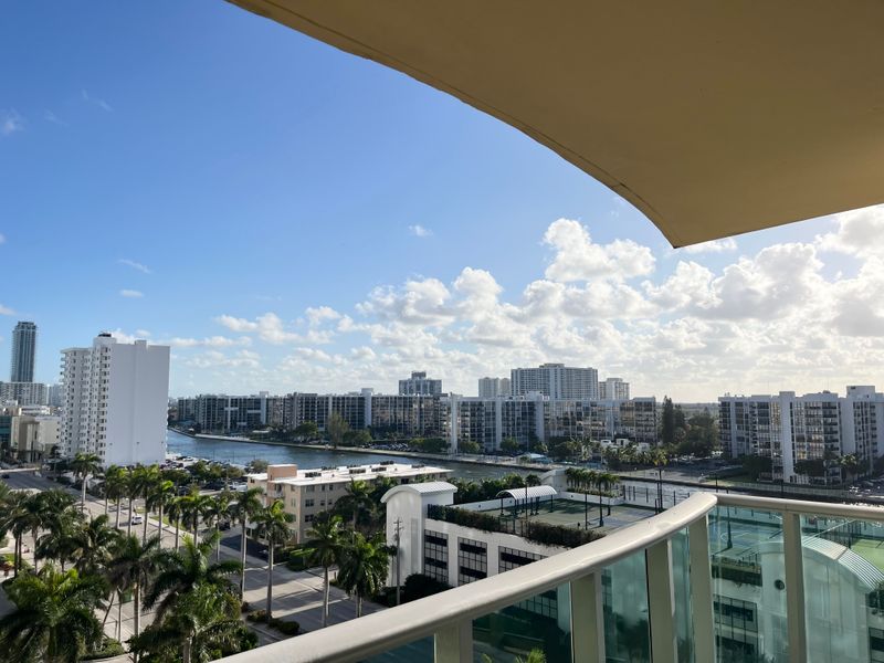 roommates in Hollywood Entire Place 2Bed.2Bath - cirtru.com