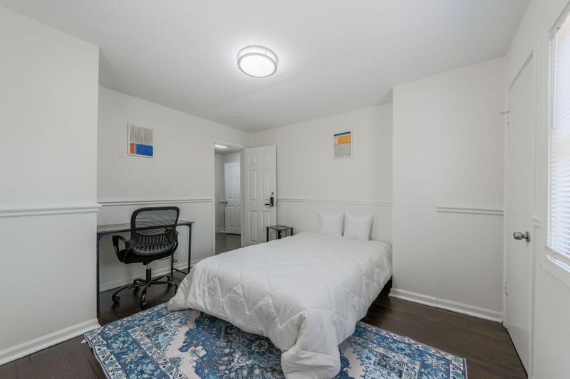 roommates in Undisclosed, Kansas City, MO 64128 SUPER HOST Affordable Room for Rent –   in Kansas City  – WiFi + Bills Included (id. 17115) - cirtru.com