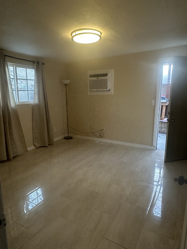 roommates in Garden Grove Private Room in 2Bed.2Bath - cirtru.com