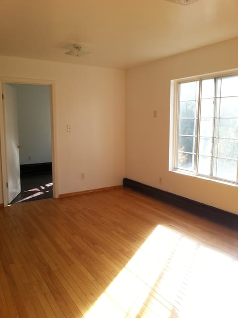 Private Room in 3Bed.1Bath