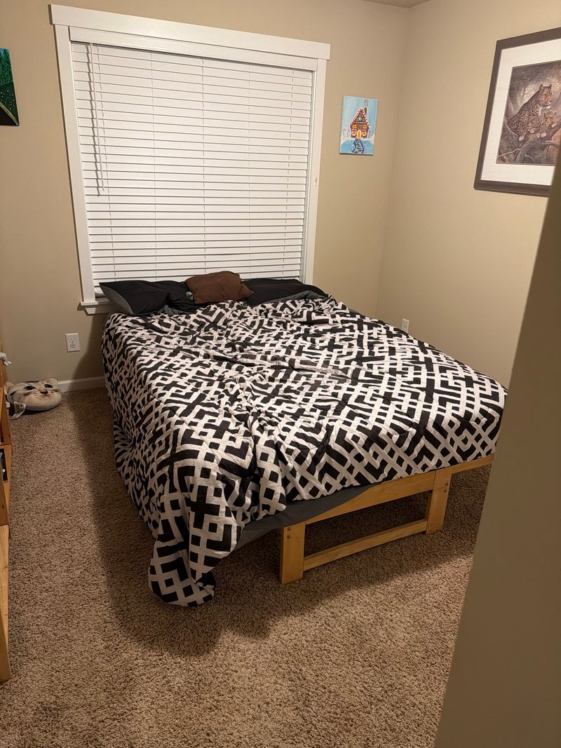 roommates in Lebanon Private Room in 2Bed.2Bath - cirtru.com