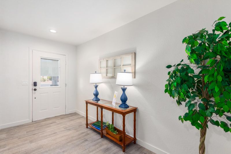 roommates in Undisclosed, Phoenix, AZ 85032 Newly-Renovated & Homey Phoenix House With Backyard (id. 9361) - cirtru.com