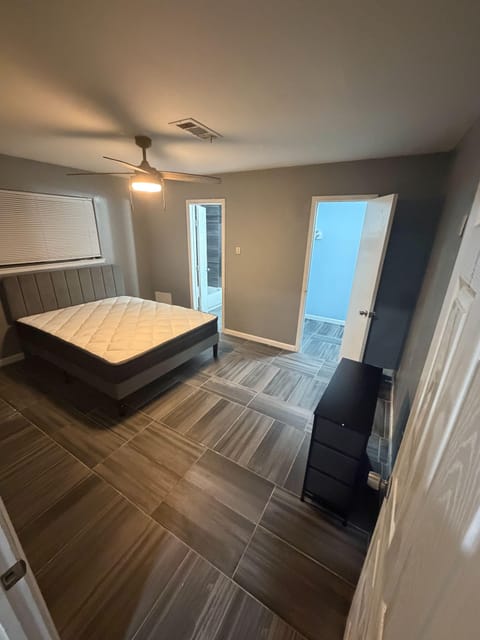 roommates in Undisclosed, Houston, TX 77078 Live in East Houston (id. 36865) - cirtru.com