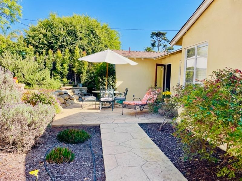 roommates in Santa Barbara Private Room in 3Bed.2Bath - cirtru.com