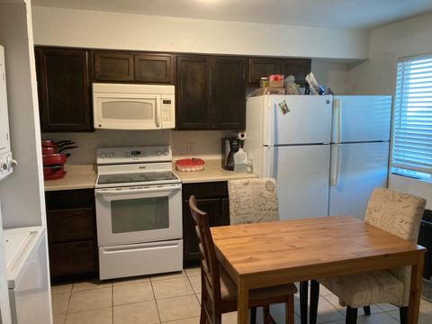 Live in South Mountain Village (id. 16138)