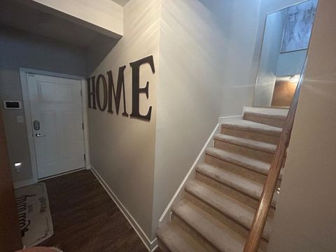 Beautiful + Furnished Hampton Home (id. 32322)