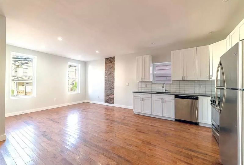 Private Room in 1Bed.1Bath