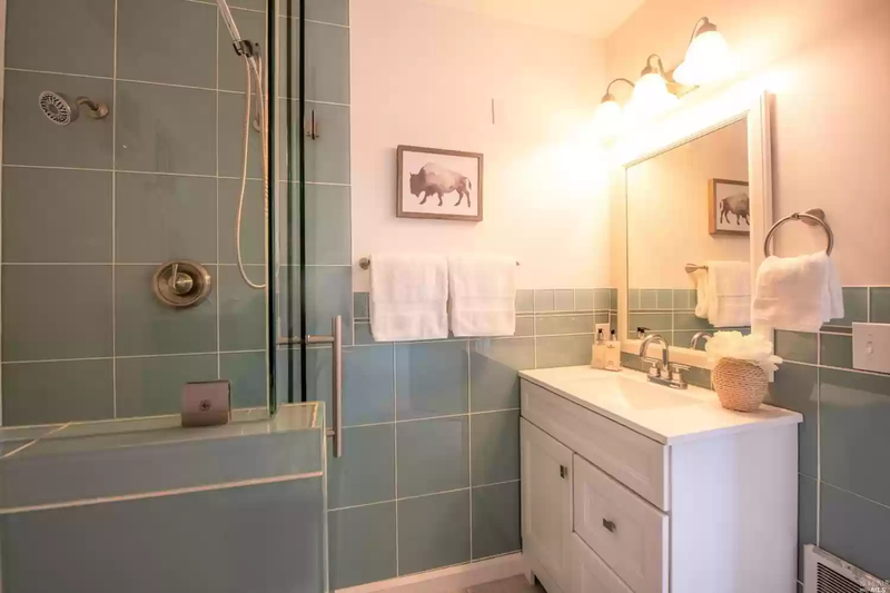 roommates in Mill Valley Entire Place 1Bed.1Bath - cirtru.com