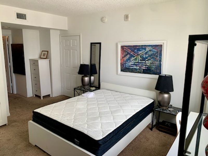 roommates in Miami Private Room in 2Bed.2Bath - cirtru.com