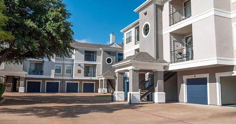 roommates in Dallas Private Room in 2Bed.2Bath - cirtru.com