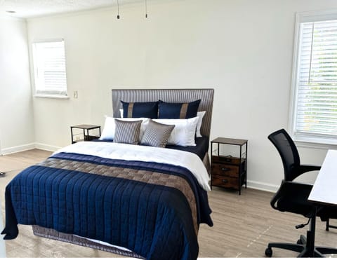 roommates in Undisclosed, Hapeville, GA 30354 Live in Hapeville, a 2 minute walk to transit stop Sylvan Rd @ 3032 (id. 20941) - cirtru.com