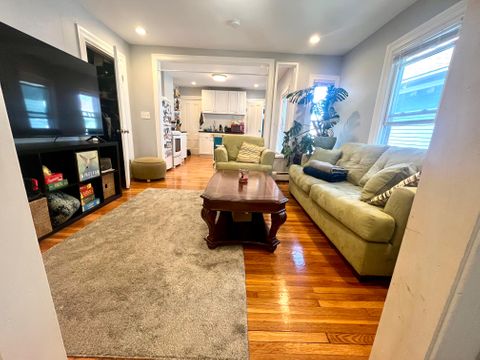 Private Room in 3Bed.1Bath