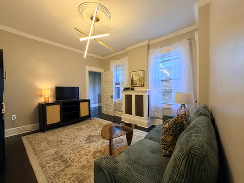 Private Room in 1Bed.1Bath