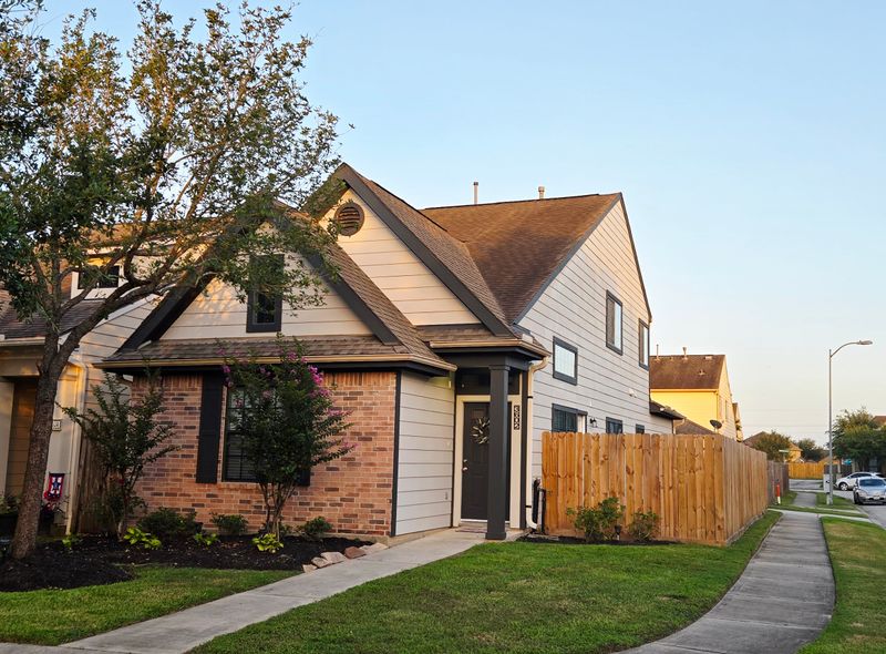 roommates in Spring Entire Place 2Bed.1Bath - cirtru.com